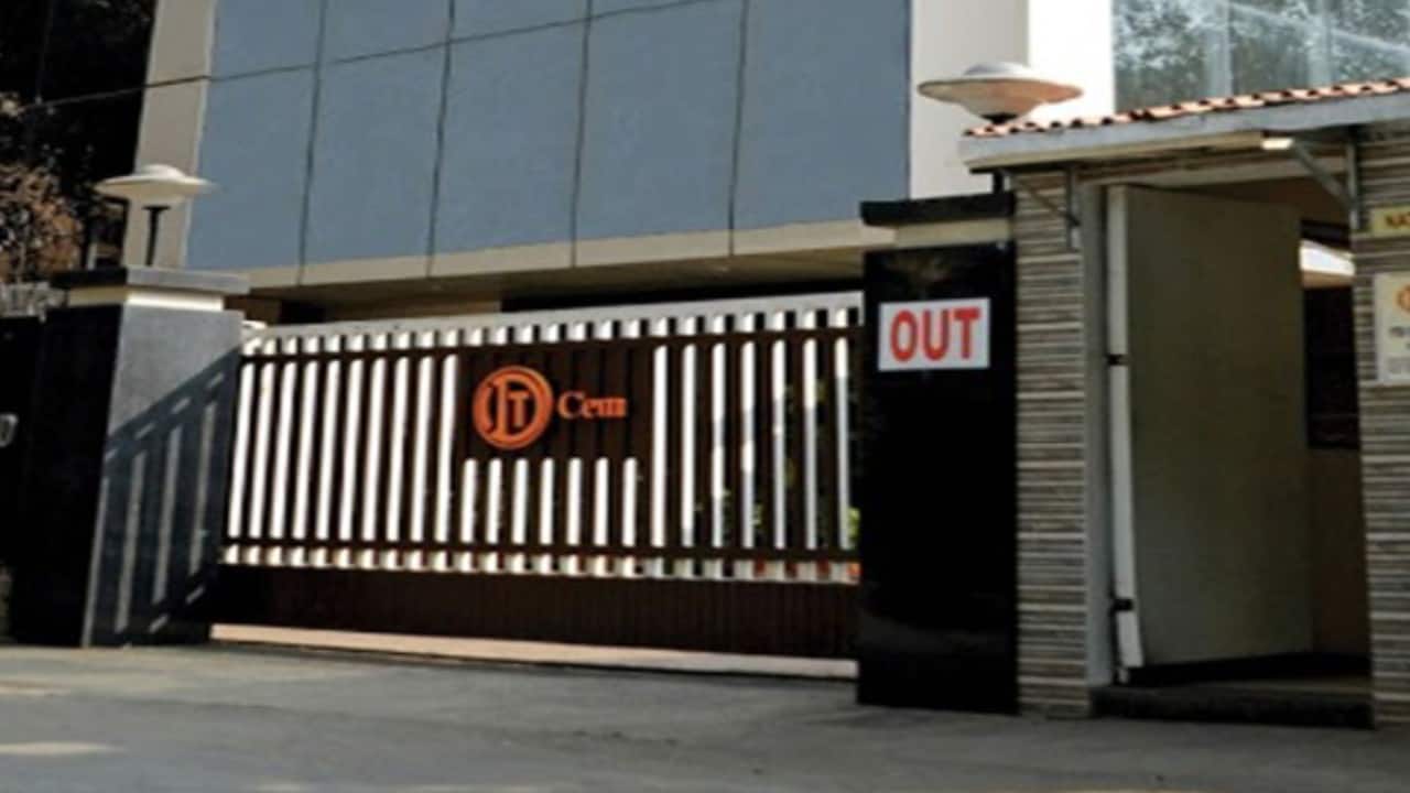 ITD Cementation scales 52-week high on the back of 74% surge in Q1 profit ITD Cementation scales 52-week high on the back of 74% surge in Q1 profit