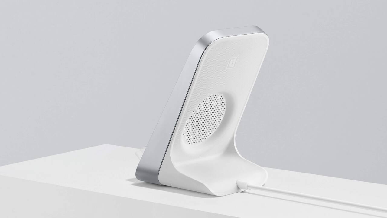 OnePlus Warp 30 Wireless Charger price in India expected to be Rs 3,990