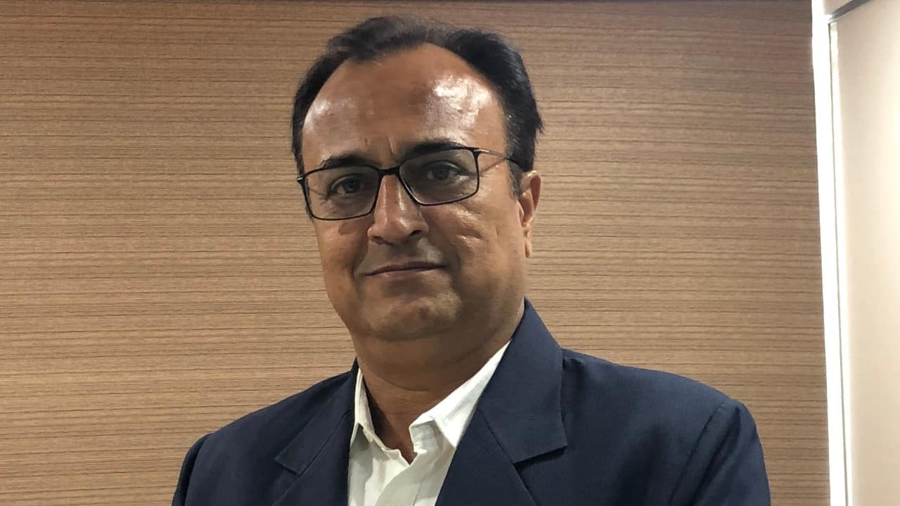 Book partial profits on rallies; Nifty may find support near 9,000 levels: Sundar Sanmukhani