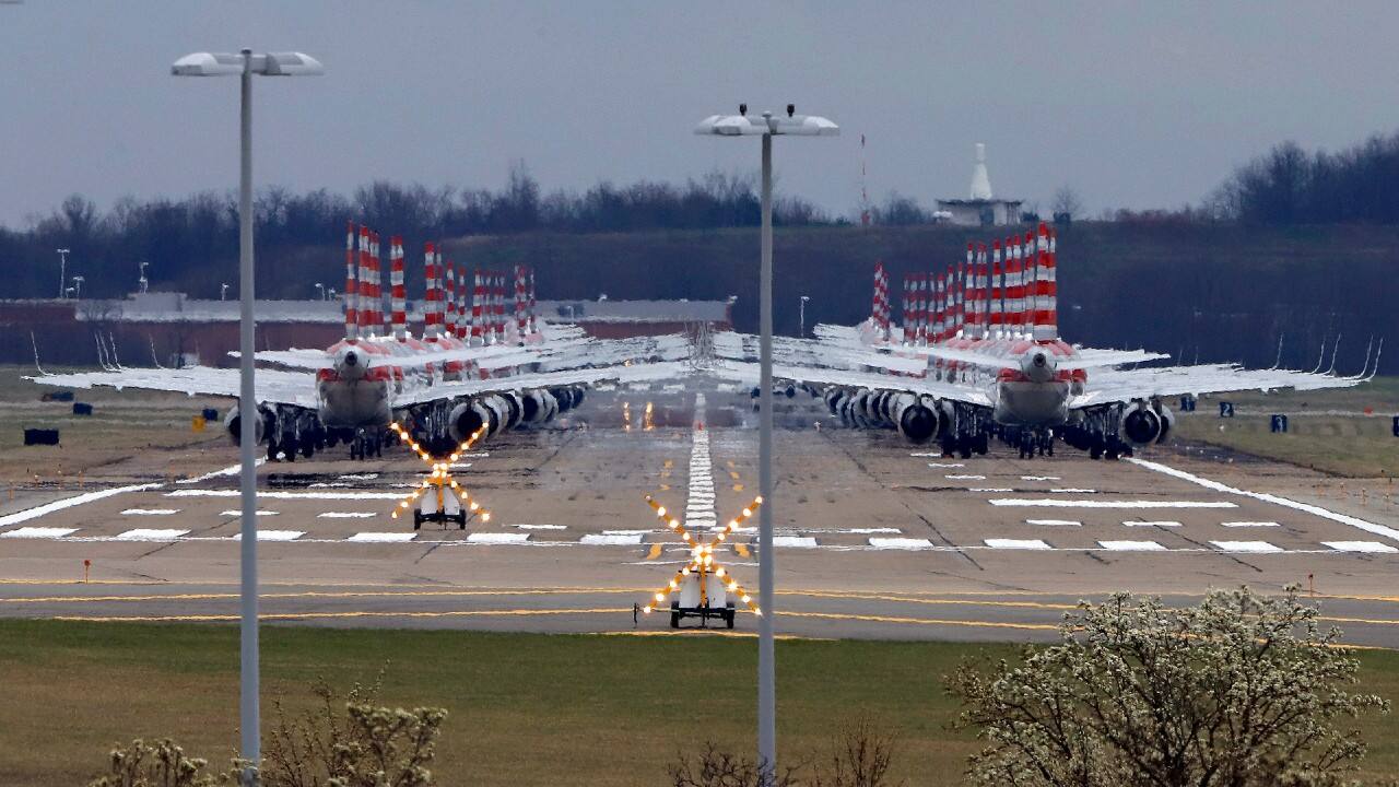American Airlines planes stored at Pittsburgh International Airport sit idle on a closed runway in Imperial, Pa., on March 31, 2020. (Image: AP)