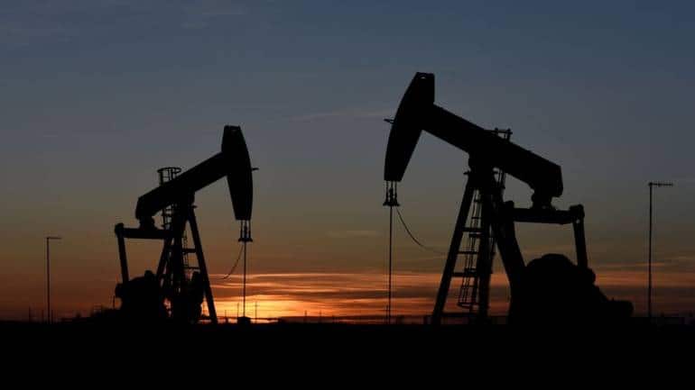 Crude Oil Futures Slip Nearly 1% To Rs 4,423 Per Barrel On Rise In US Crude  Inventory