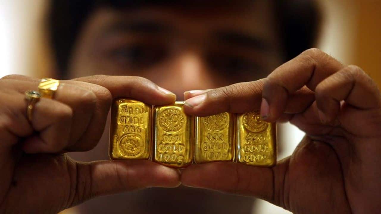 Gold prices flat at Rs 48,171/10 gm on firm rupee, weak global cues; silver slips Rs 200 a kg Gold prices flat at Rs 48,171/10 gm on firm rupee, weak global cues; silver slips Rs 200 a kg