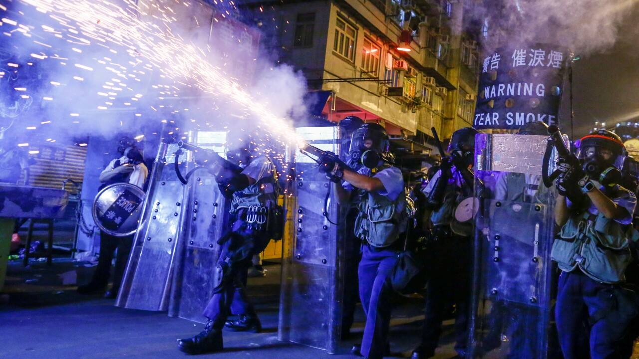 Police fired tear gas and rubber bullets at anti-extradition bill protesters during clashes in the Sham Shui Po district of Hong Kong, China, August 14, 2019. (Image: Reuters /Thomas Peter)
