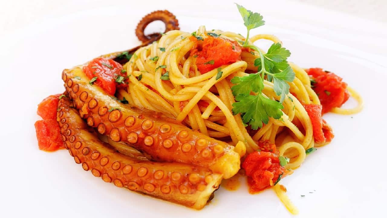 Exclusive | After cloud kitchen tryst, OYO eyes ready-to-eat food segment