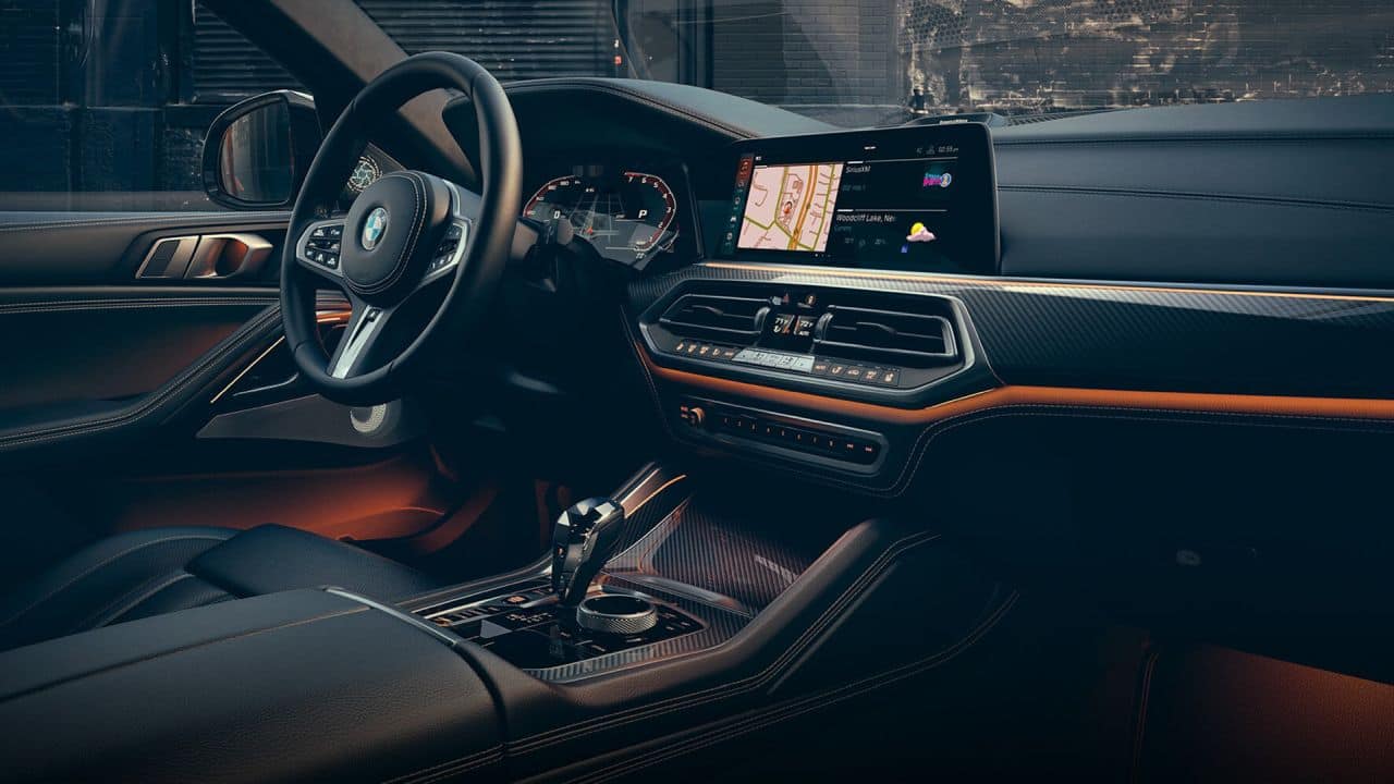 The BMW X6 of course gets a lot of features on the inside too. Most notable is the twin 12.3-inch Drive infotainment system, wireless charging, panoramic sunroof. There is an array of optional features like audio by Harman Kardon, head-up display, Ambient Air Package, Crafted Clarity Glass Application, etc. (Image source: BMW)