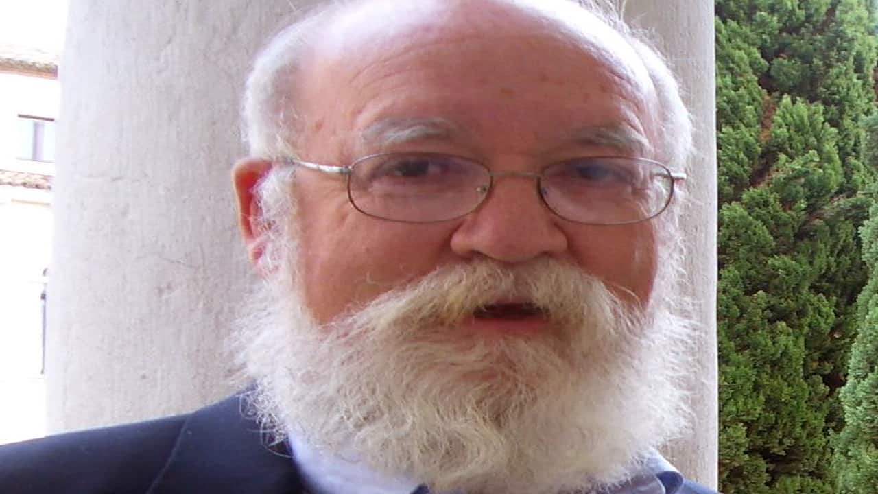 Daniel Clement Dennett was the fifth to receive the Richard Dawkins Award. Dennett is an American philosopher, writer, and cognitive scientist whose research centers on the philosophy of mind, philosophy of science, and philosophy of biology, particularly as those fields relate to evolutionary biology and cognitive science. Daniel Clement Dennett was the fifth to receive the Richard Dawkins Award. Dennett is an American philosopher, writer, and cognitive scientist whose research centers on the philosophy of mind, philosophy of science, and philosophy of biology, particularly as those fields relate to evolutionary biology and cognitive science.