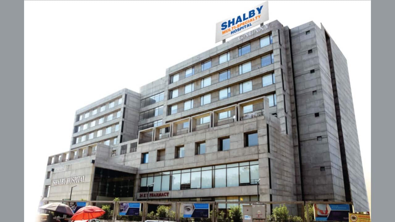 Shalby: Shalby Q3 profit tanks 17% to Rs 15.3 crore with muted topline growth, weak operating performance. The multispeciality hospitals operator has clocked a 17% year-on-year decline in consolidated profit at Rs 15.3 crore for quarter ended December FY23, with muted topline growth and weak operating performance. Revenue from operations grew by 0.3% to Rs 202.5 crore compared to corresponding period last fiscal.