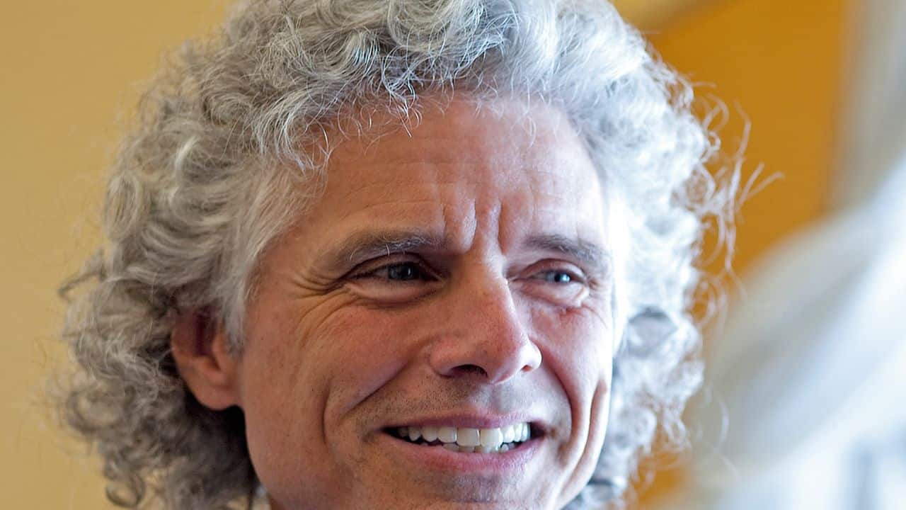 Steven Pinker received Richard Dawkins Award. Pinker is a Canadian-American cognitive psychologist, linguist, and popular science author. He is Johnstone Family Professor in the Department of Psychology at Harvard University, and is known for his advocacy of evolutionary psychology and the computational theory of mind. Steven Pinker received Richard Dawkins Award. Pinker is a Canadian-American cognitive psychologist, linguist, and popular science author. He is Johnstone Family Professor in the Department of Psychology at Harvard University, and is known for his advocacy of evolutionary psychology and the computational theory of mind.