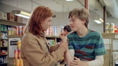 What’s Gilbert Grape eating? What’s Gilbert Grape eating?