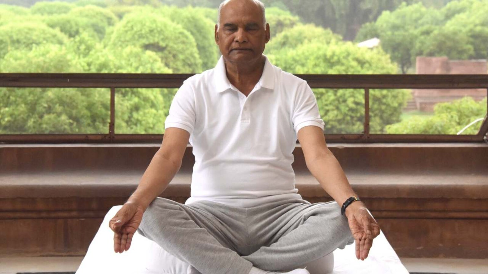 International Yoga Day: Amid Covid, Yoga can help keep body fit, mind  serene, says President Kovind - India Today