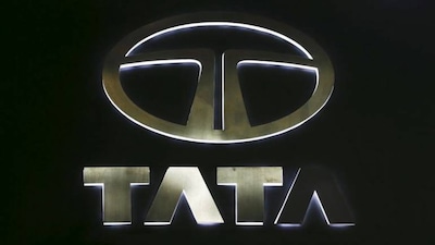 Tata Motors Q2 net loss narrows to Rs 898 crore