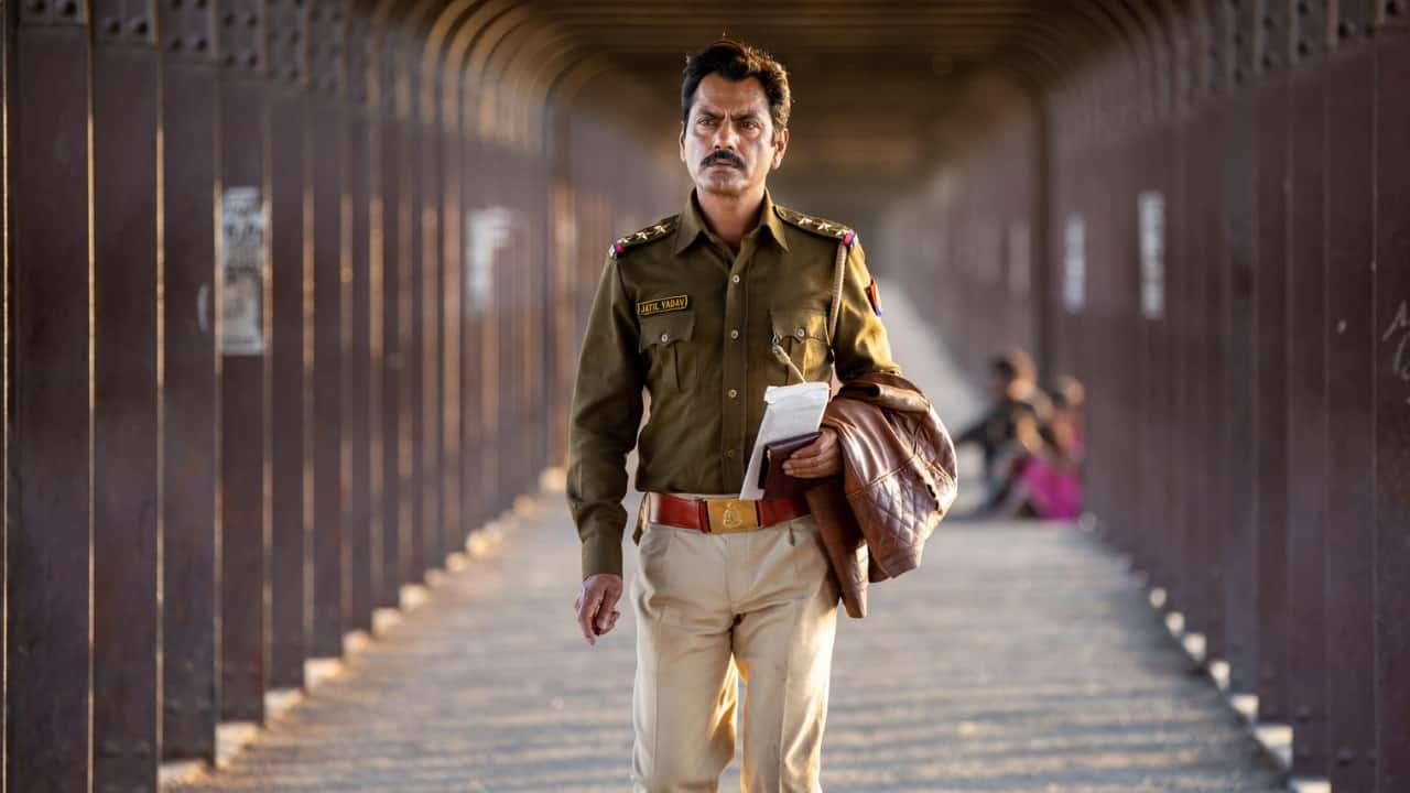 Raat Akeli Hai is a crime thriller featuring Radhika Apte, Nawazuddin Siddiqui, Aditya Srivastava, Tigmanshu Dhulia, Nishant Dahiya and Shweta Tripathi. Image: Netflix