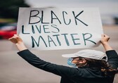 US cop shoots, kills African-American air force officer, 23, after apartment mix-up