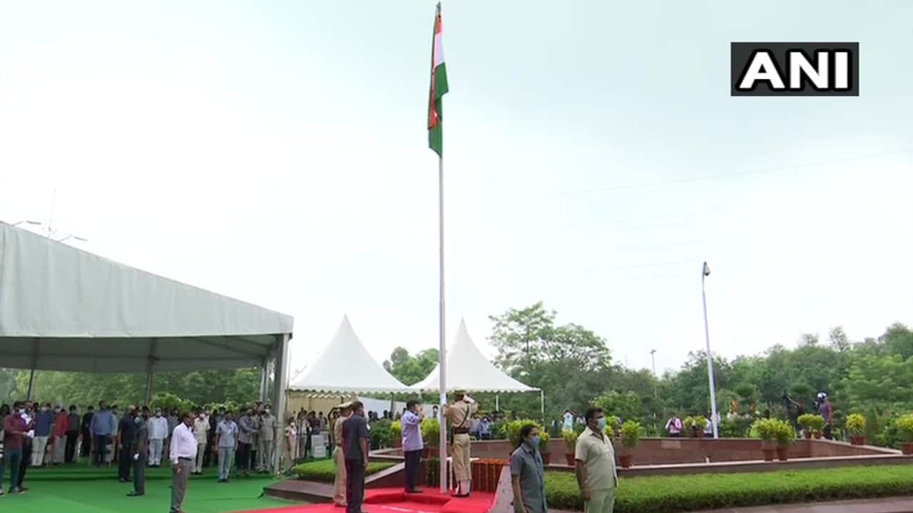 Chief Minister Arvind Kejriwal hoists the national flag at Delhi Secretariat. (Image: Twitter @ANI)