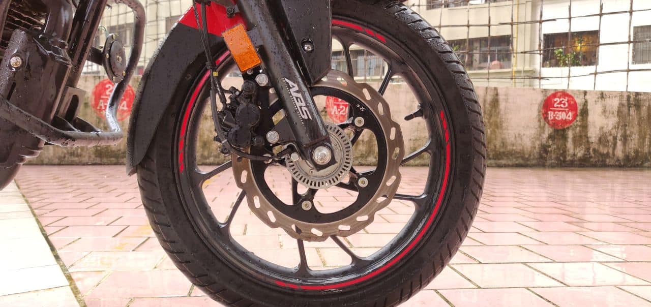 Other cycle parts include conventional telescopic forks up front and a rear monoshock and 17 inch alloys that are stopped by a disc at the front and a either a drum or a disc at the back.
