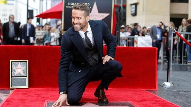 https://images.moneycontrol.com/static-mcnews/2020/08/RYAN-REYNOLDS.jpg?impolicy=website&width=770&height=431