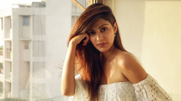 Mumbai Police to provide protection to Rhea Chakraborty on CBI's request
