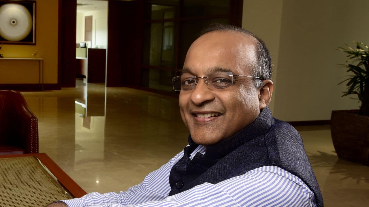 HDFC Bank CEO Sashidhar Jagdishan takes home Rs 10.5 crore in FY23, ED Kaizad Bharucha gets Rs 10 crore