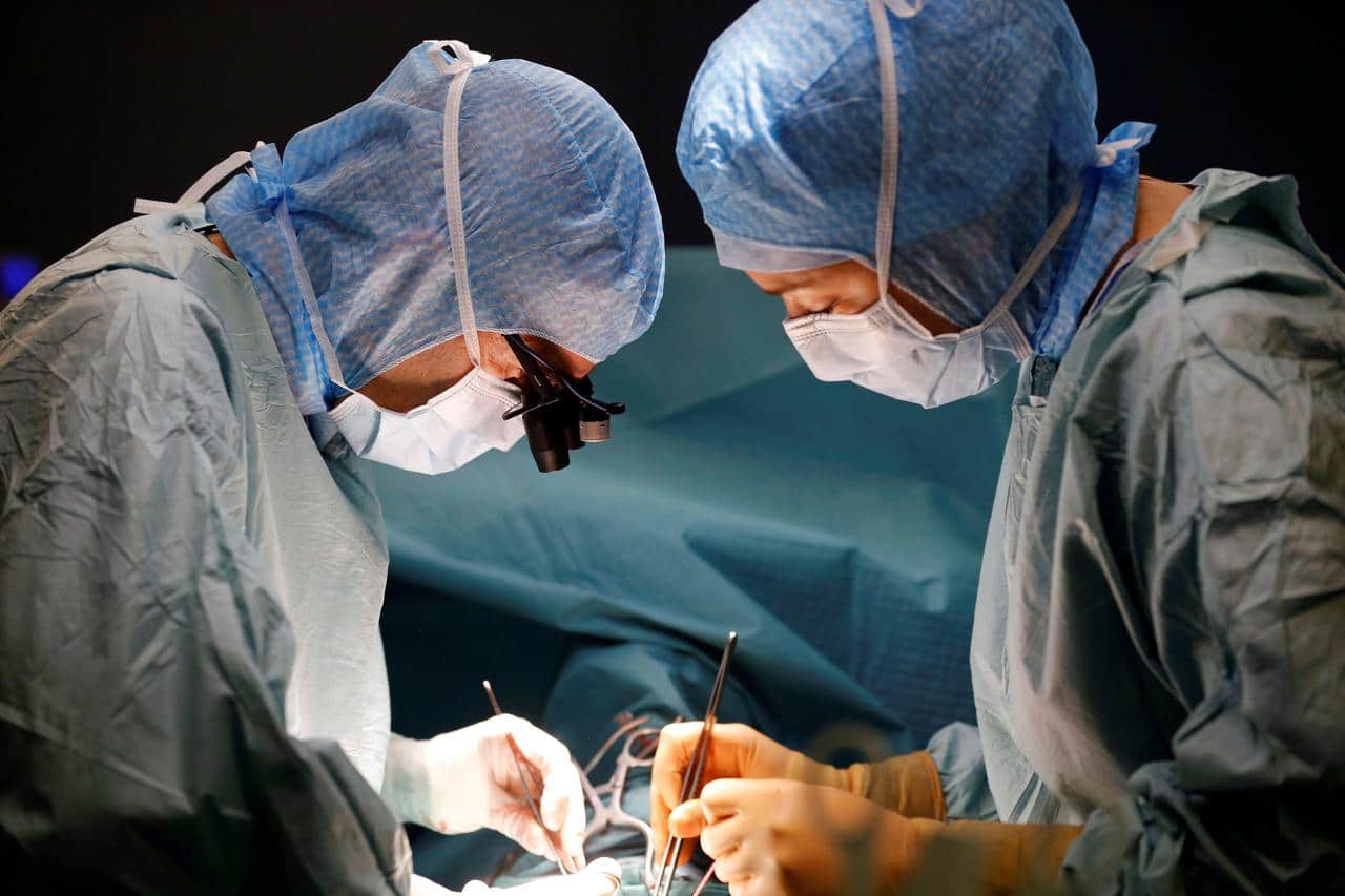 The curious case of a 7-year-old's eye surgery: no proof of operation, wrong eye bandaged The curious case of a 7-year-old's eye surgery: no proof of operation, wrong eye bandaged