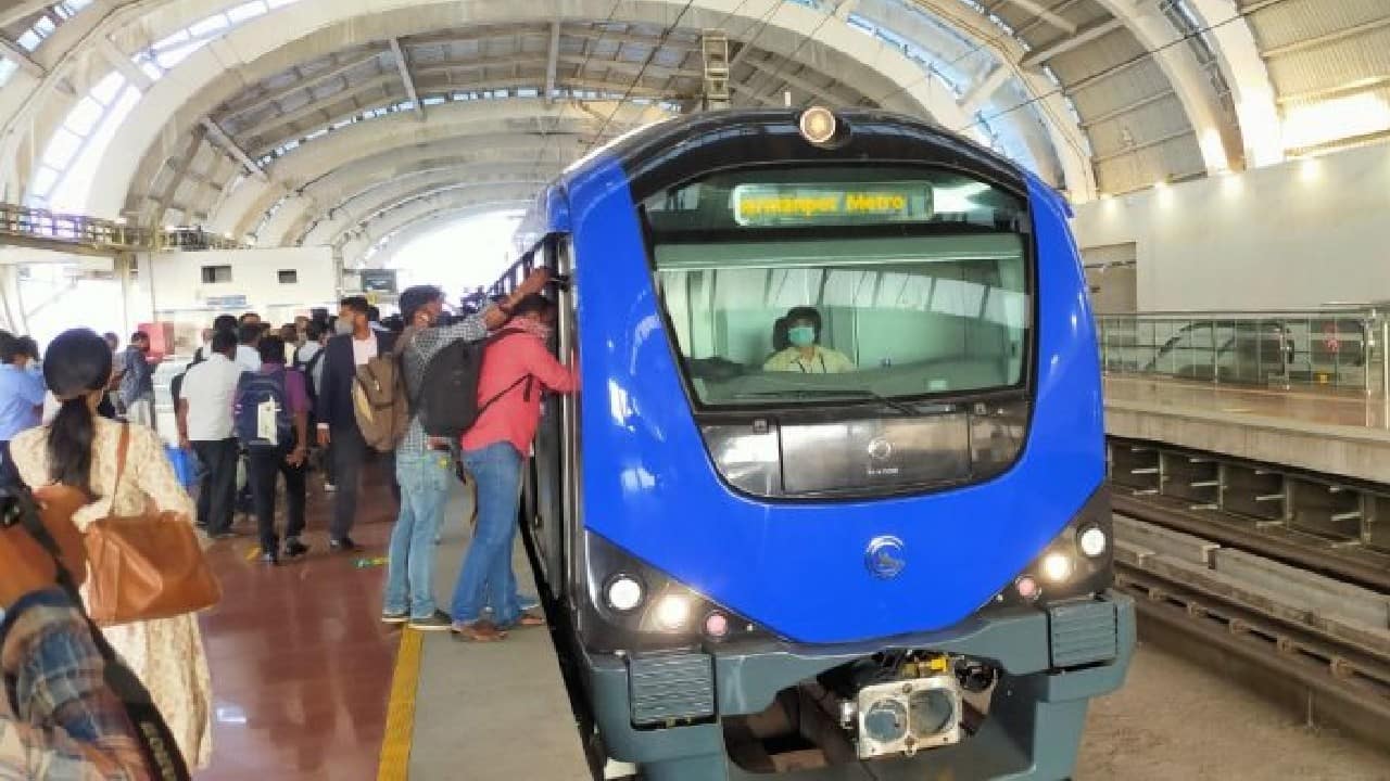People taking the Chennai Metro on the first day of resumption of services. (Image: News18) People taking the Chennai Metro on the first day of resumption of services. (Image: News18)