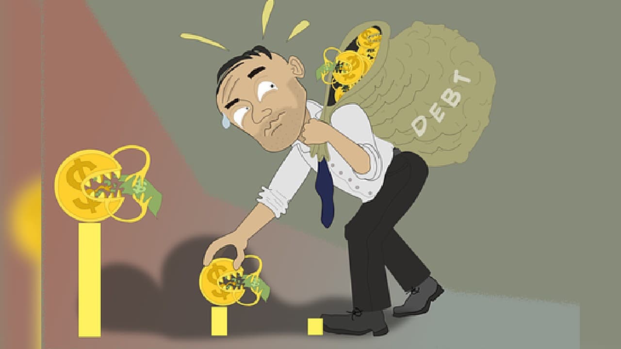 Technically, when a bank writes-off its debts, they are removed as assets from its balance sheet as it does not expect any recoveries from borrowers. The beneficiaries of such a move are invariably some of India’s biggest industrialist defaulters. In contrast, when a bad debt is written down, a certain portion of its value remains as an asset on its balance sheet as the bank expects some recovery. However, as shown in the cases of the five banks below, most of the time, there is no or negligible recovery for the amounts written off. (Image: Pixabay)