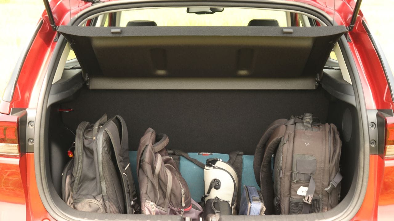 With 392 litres, there is even boot space to brag about.