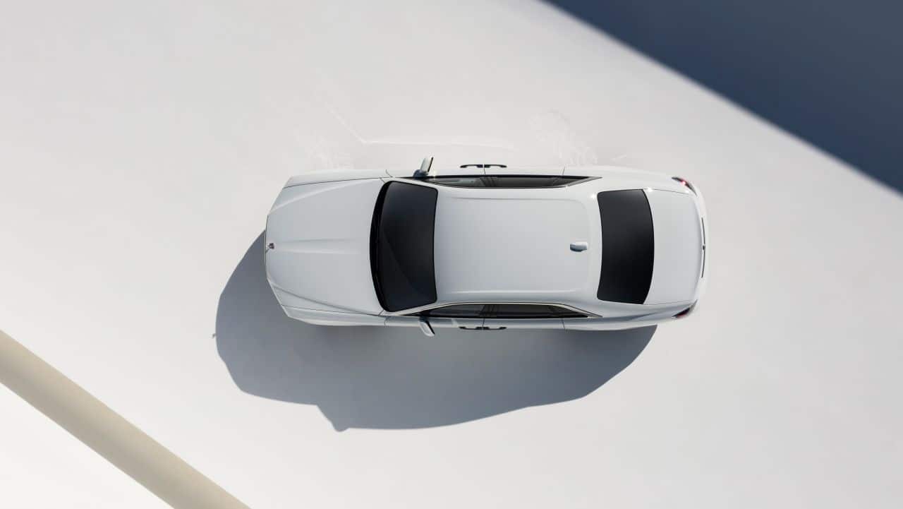 The new Ghost also uses the same aluminium spaceframe architecture as the Phantom and the Cullinan. The Ghost has now grown by 89 mm in length, 30 mm in width and 21 mm in height. Wheelbase, however remains the same. (Image source: Rolls-Royce)