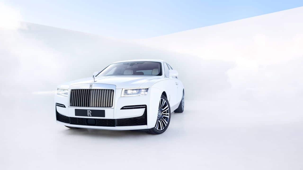 Powering the Ghost is a 6.75-litre twin-turbo V12 engine that produces 571 PS of power and 850 Nm of torque. Unlike the original Ghost however, the engine sends power to all four wheels allowing the Ghost to achieve a 0-100 km/h time of 4.8 seconds and an electronically limited top speed of 250 km/h. (Image source: Rolls-Royce)