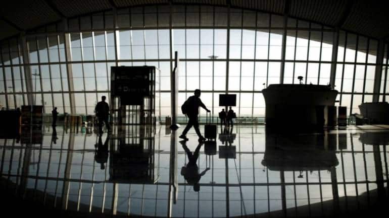 Image of article 'Airline Flash Sales Are Back: Why IndiGo, SpiceJet And Vistara Launched Discounted Tickets Now'