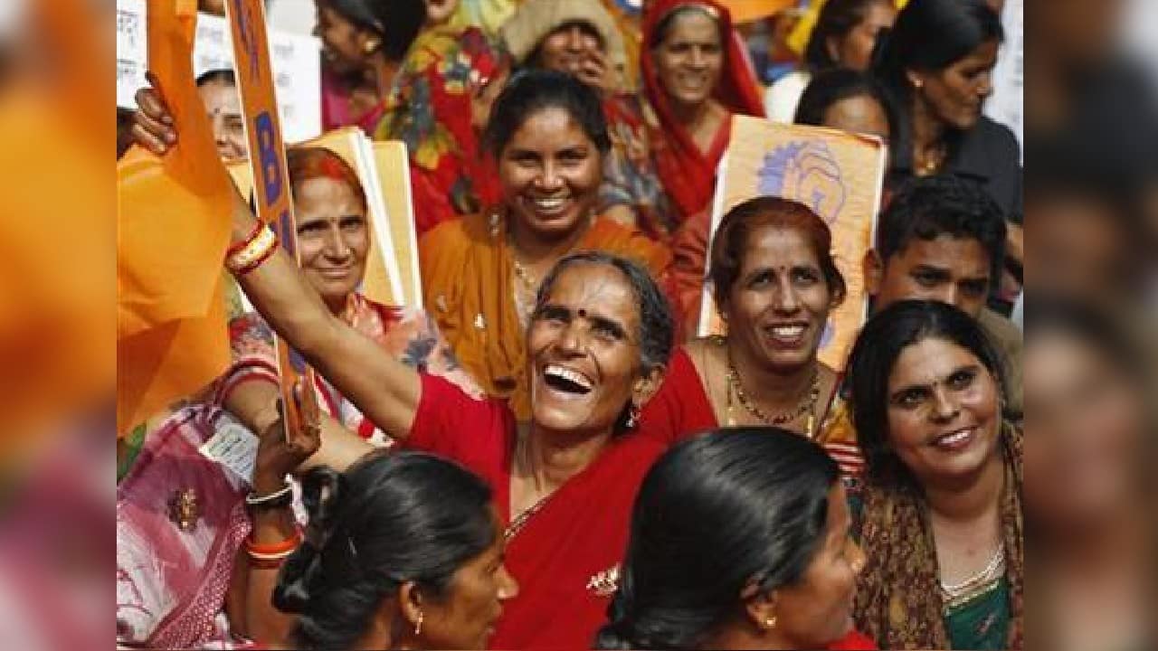 Rank 6 | State/Union Territory: Gujarat | Happiness score: 3.42