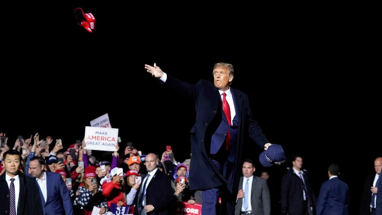 Trump always had a strained relationship with masks and he was seen making fun of it, terming it to be a sign of personal weakness or political correctness. In a recent public affair on September 30, Trump can be seen appearing among his supporters in Duluth, Minnesota, with no precaution against the novel coronavirus. (Image: AP)