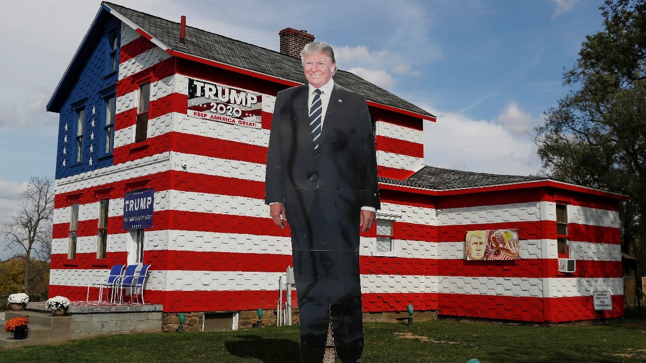 A 14-foot cutout of U.S. President Donald Trump stands on the front lawn of the self-proclaimed 'Trump House' in Youngstown, Pennsylvania, U.S., October 21. (Image: Reuters)