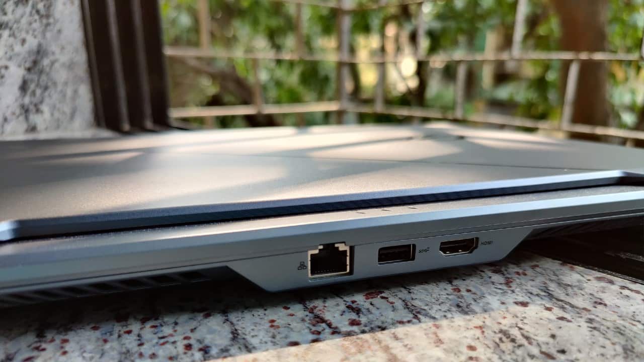 The notebook also features a solid selection of I/O. The power connector, microphone jack, and headphone jack sit on the left. On the right, you get two USB 3.1 ports and a USB-C port. Finally, the rest of the ports are located on the back. This includes an HDMI port, an Ethernet port, and another USB 3.1 port. The notebook also features a solid selection of I/O. The power connector, microphone jack, and headphone jack sit on the left. On the right, you get two USB 3.1 ports and a USB-C port. Finally, the rest of the ports are located on the back. This includes an HDMI port, an Ethernet port, and another USB 3.1 port.
