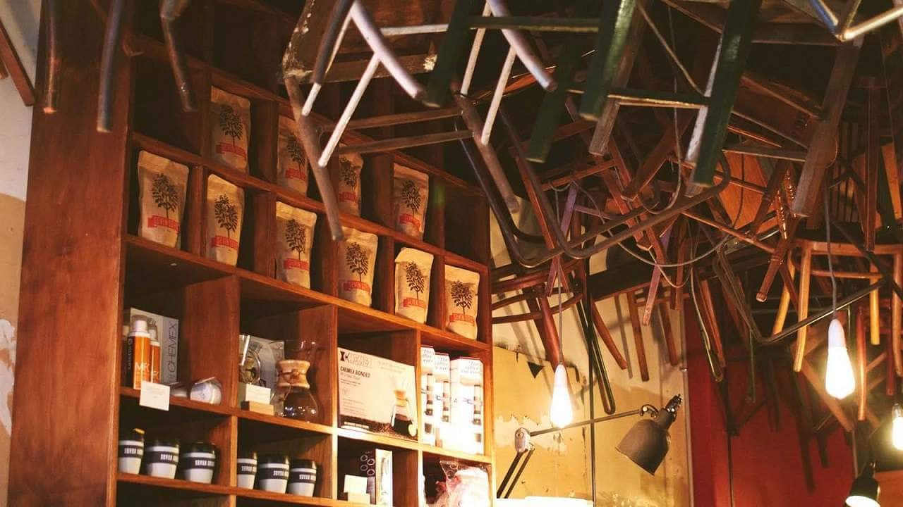 Melbourne (Australia) | Brother Baba Budan: Named after the legendary merchant Baba Budan who smuggled seven coffee seeds out of Yemen, BBB opened in 2003. It has a small number of seats, not including those on the ceiling and a loyal following of Melbournians and out-of-towners. Market Lane Coffee: A boutique coffee roastery and retailer, it sources beans from some of the best growers in the world and brews coffee in six shop across Melbourne. ST Ali: ST. ALi was one of the first to define specialty coffee in Melbourne. They are a stand-alone brand, unique, focused, and hard to replicate. While their spiritual home will forever be the laneway roots in South Melbourne, they also own and run the Sensory Lab brand of stores in the CBD and now at Melbourne International Airport. Gold Drops: Do not mistake it as a standard Italian-style espresso bar downtown, it is actually Melbourne's sole purveyor of ‘natural’ coffee. Industry Beans Lt Collins: Sitting in CBD and known for expertly made espresso, batch brew or Coffee Bubble Cup delivered with speed and home of Australia's first full La Marzocco Modbar. Brother Baba Budan (Photo courtesy: www.visitmelbourne.com) Melbourne (Australia) | Brother Baba Budan: Named after the legendary merchant Baba Budan who smuggled seven coffee seeds out of Yemen, BBB opened in 2003. It has a small number of seats, not including those on the ceiling and a loyal following of Melbournians and out-of-towners. Market Lane Coffee: A boutique coffee roastery and retailer, it sources beans from some of the best growers in the world and brews coffee in six shop across Melbourne. ST Ali: ST. ALi was one of the first to define specialty coffee in Melbourne. They are a stand-alone brand, unique, focused, and hard to replicate. While their spiritual home will forever be the laneway roots in South Melbourne, they also own and run the Sensory Lab brand of stores in the CBD and now at Melbourne International Airport. Gold Drops: Do not mistake it as a standard Italian-style espresso bar downtown, it is actually Melbourne's sole purveyor of ‘natural’ coffee. Industry Beans Lt Collins: Sitting in CBD and known for expertly made espresso, batch brew or Coffee Bubble Cup delivered with speed and home of Australia's first full La Marzocco Modbar. Brother Baba Budan (Photo courtesy: www.visitmelbourne.com)