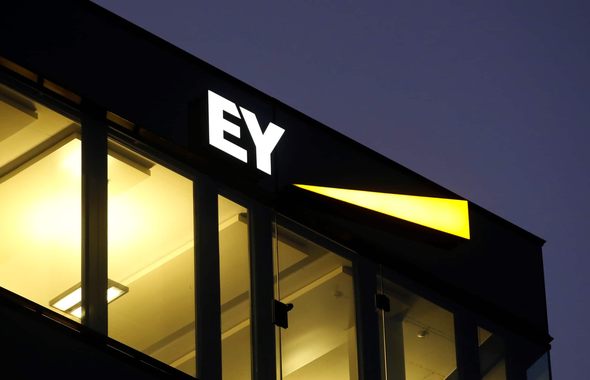 Ernst & Young fires dozens of employees for taking multiple online trainings at once Ernst & Young fires dozens of employees for taking multiple online trainings at once