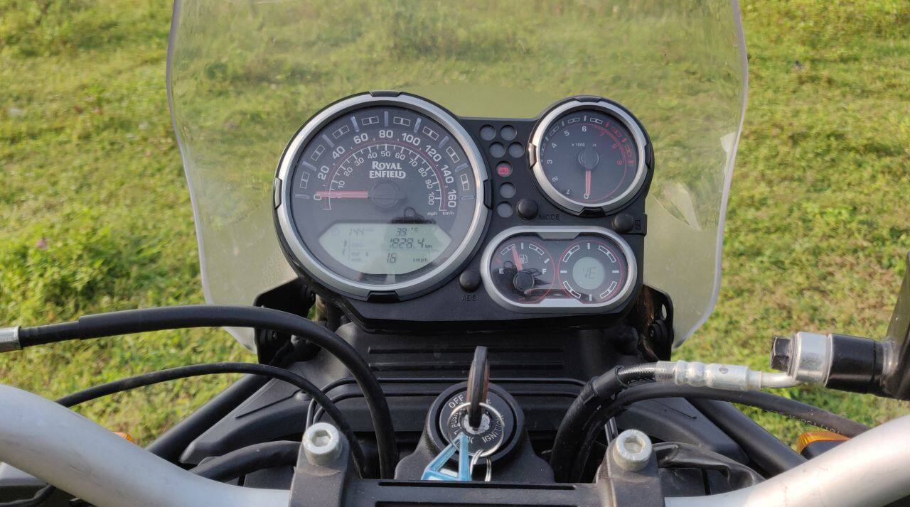 Royal Enfield Himlayan Instrument cluster