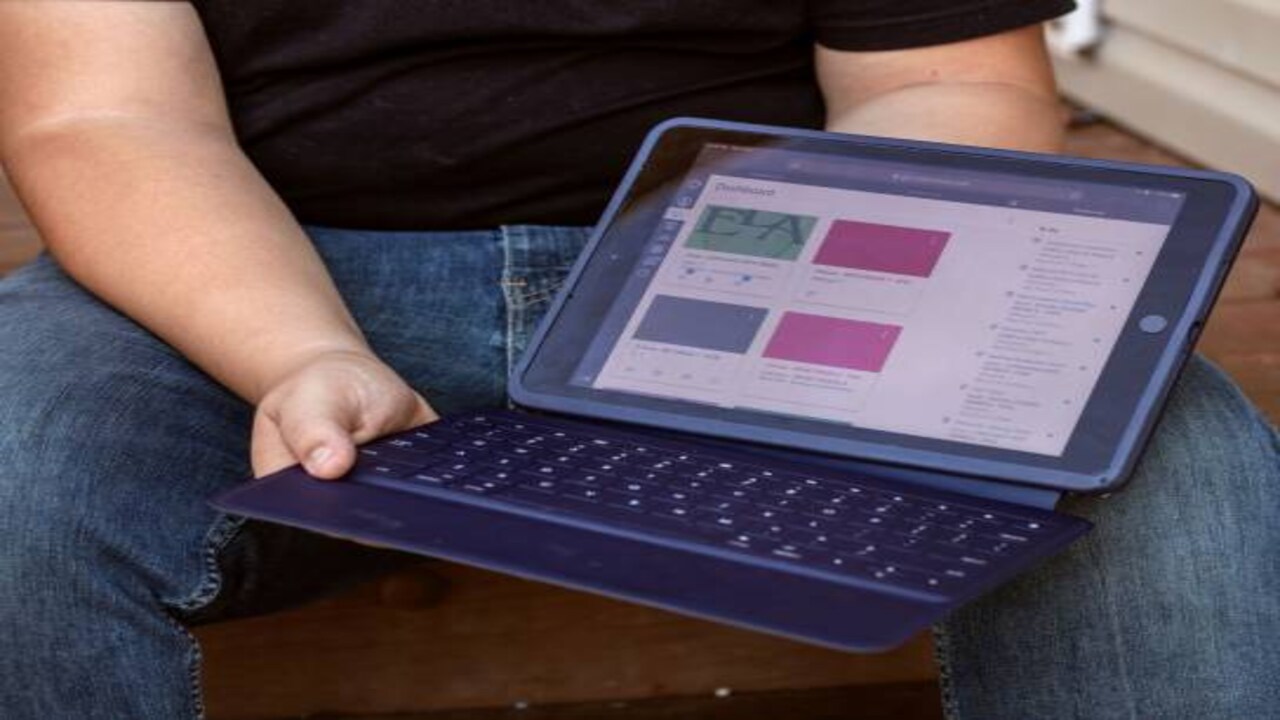 COVID-19 Impact | Schoolchildren are stalled by a growing laptop shortage