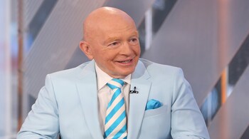 Mark Mobius says his funds hold 95% in cash on trade war risks
