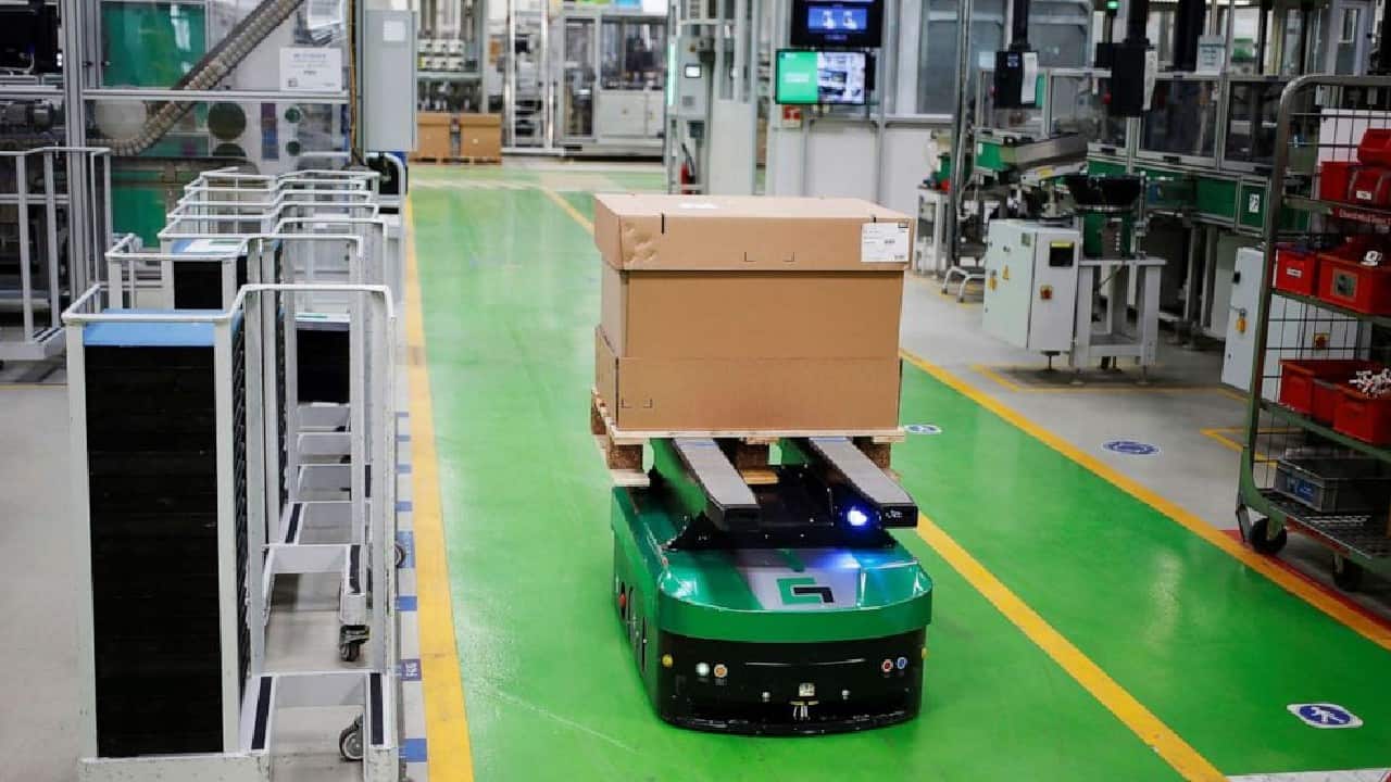 Rank 10 | France | Industrial robots installed per 10,000 employees: 177 (Image: AFP)