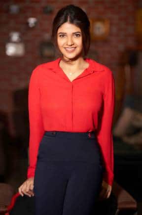 Akanksha Chaturvedi, Eduauraa eshe