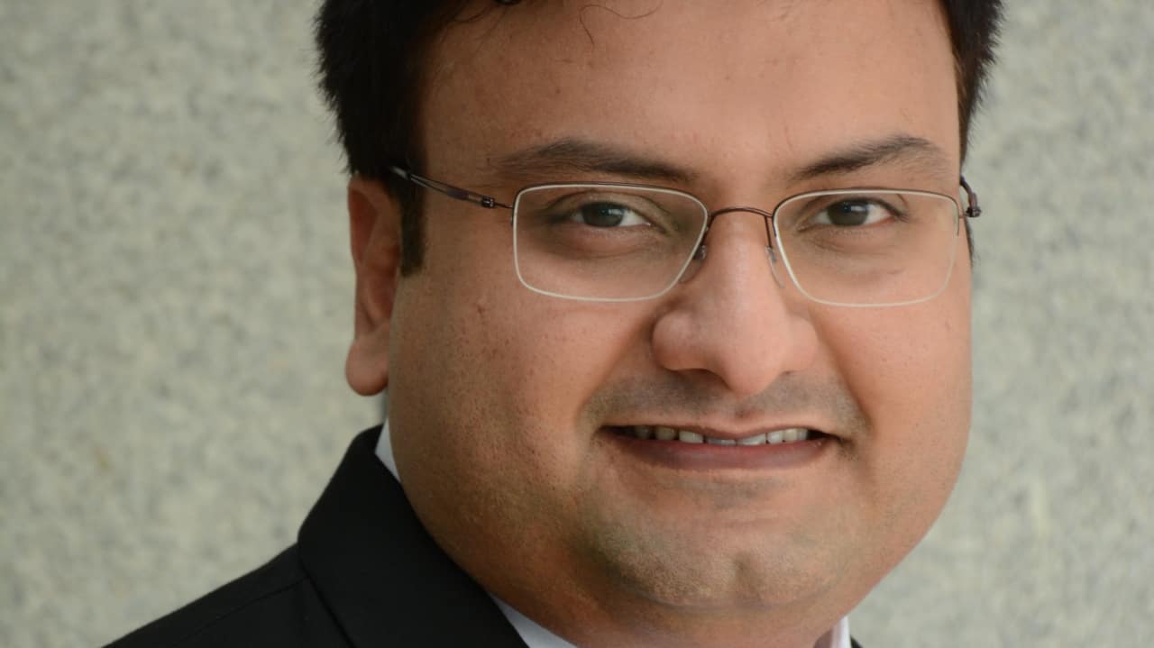 Paytm Faces Consolidation: Investment Insights