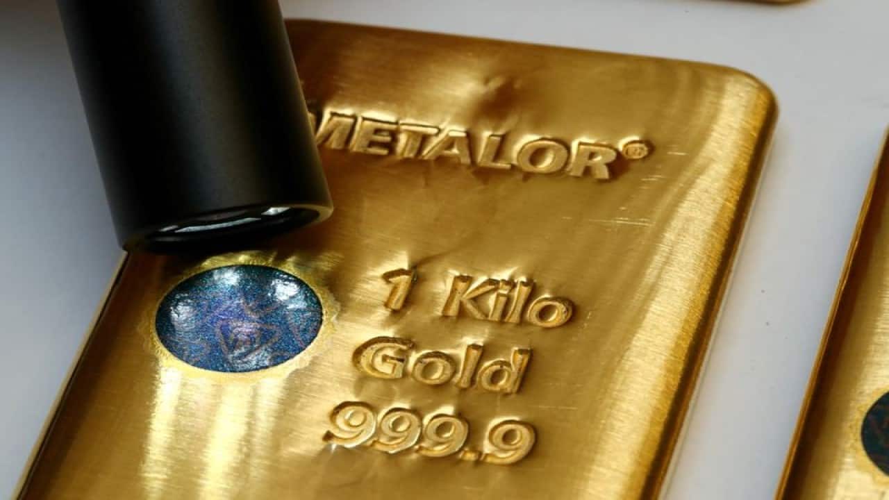 Gold loans glitter as consumers pledge jewelry for cash Gold loans glitter as consumers pledge jewelry for cash