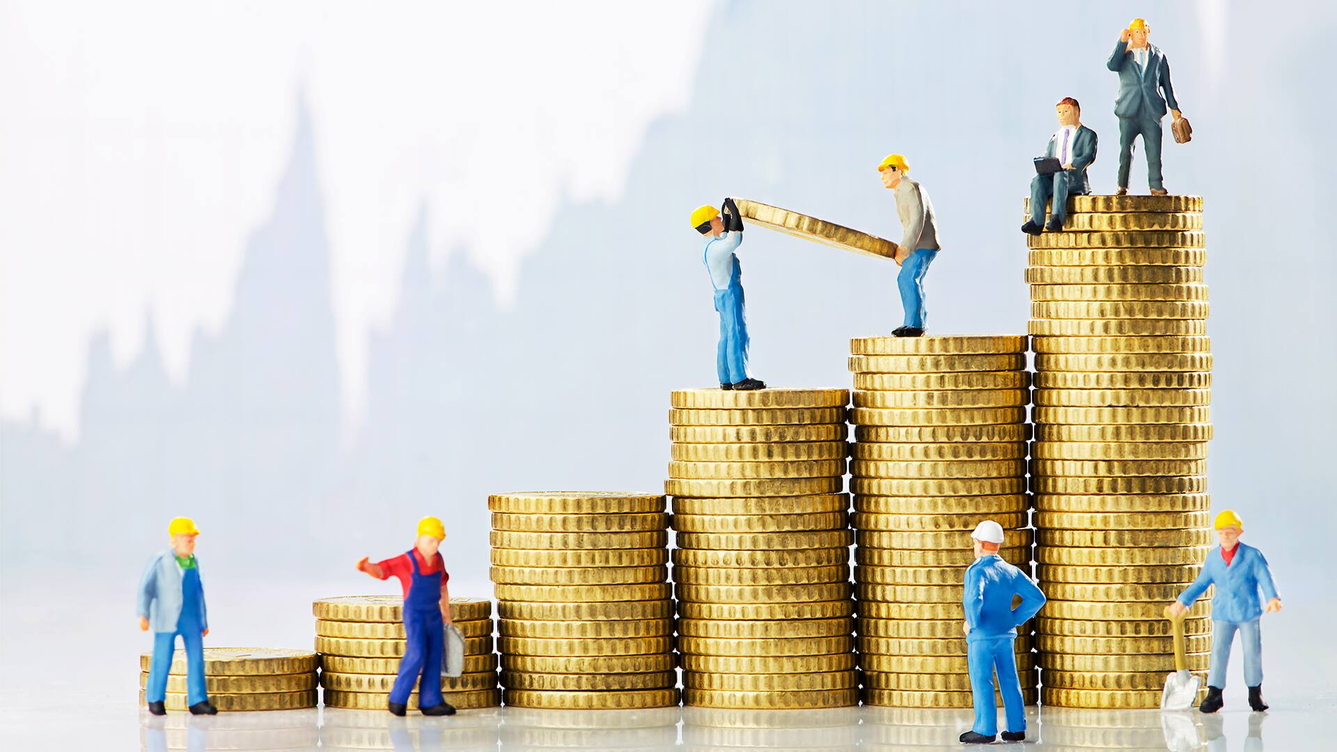 Life stage financial planning: Saving for children’s goals and retirement in your 40s Life stage financial planning: Saving for children’s goals and retirement in your 40s