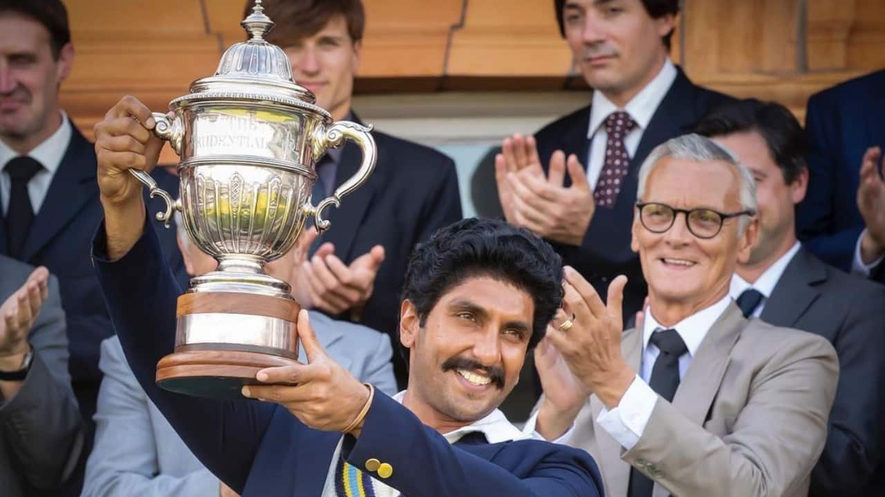 Will 2021 bring much-needed push Bollywood needs to cover 2020 losses? Will 2021 bring much-needed push Bollywood needs to cover 2020 losses?