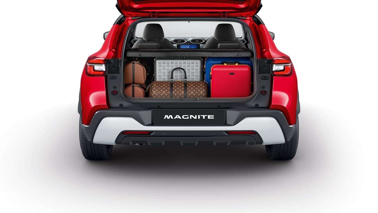 There is an 8-inch infotainment touchscreen with Apple CarPlay and Android Auto on offer in the higher variants which joins the first-in-class, 7-inch thin-film-transistor instrument screen in the Nissan Magnite. (Image: Nissan) There is an 8-inch infotainment touchscreen with Apple CarPlay and Android Auto on offer in the higher variants which joins the first-in-class, 7-inch thin-film-transistor instrument screen in the Nissan Magnite. (Image: Nissan)