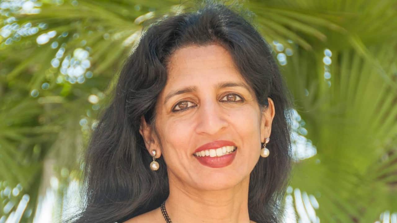 CEO of cloud networking company Arista Networks Jayshree Ullal ranks sixth on the list. Her wealth is estimated to be Rs 10,220 crore. Formerly, she was a Senior Vice President at Cisco. CEO of cloud networking company Arista Networks Jayshree Ullal ranks sixth on the list. Her wealth is estimated to be Rs 10,220 crore. Formerly, she was a Senior Vice President at Cisco.