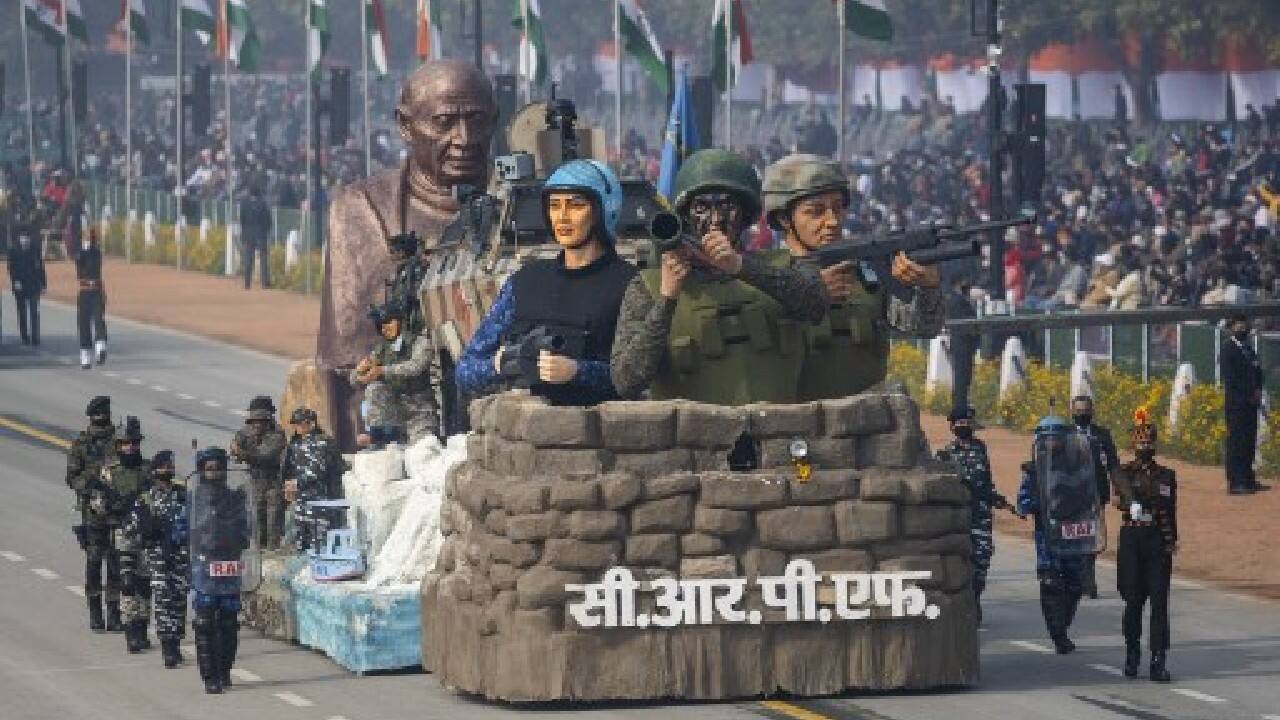 A tableau of country’s largest paramilitary force CRPF is showcased during the rehearsals of upcoming Republic Day parade in New Delhi, January 23. (Image: AFP)