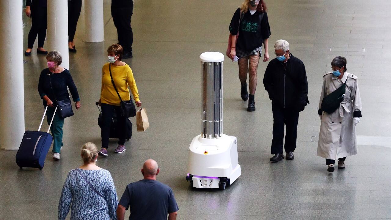 An ultraviolet (UV) robot designed to significantly reduce the risk of hospital acquired infections cleans St Pancras International station, amid the coronavirus disease (COVID-19) outbreak, in London, Britain, September 23, 2020. (Image: Reuters)