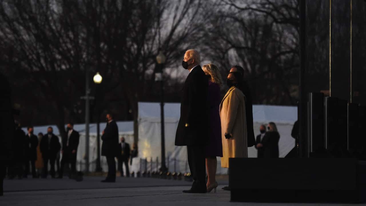 President-elect Joe Biden led a national memorial observance on the eve of his inauguration to honor the 400,000 Americans who have died from COVID-19 during the 11 months since the novel coronavirus claimed its first U.S. victim. (Image: Reuters)