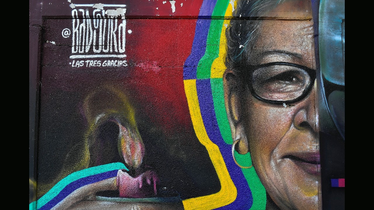 Venezuelan street artist seeks to inspire